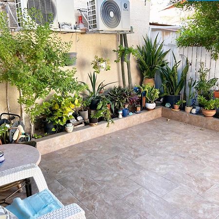 Guy'S Apartment Eilat Esterno foto