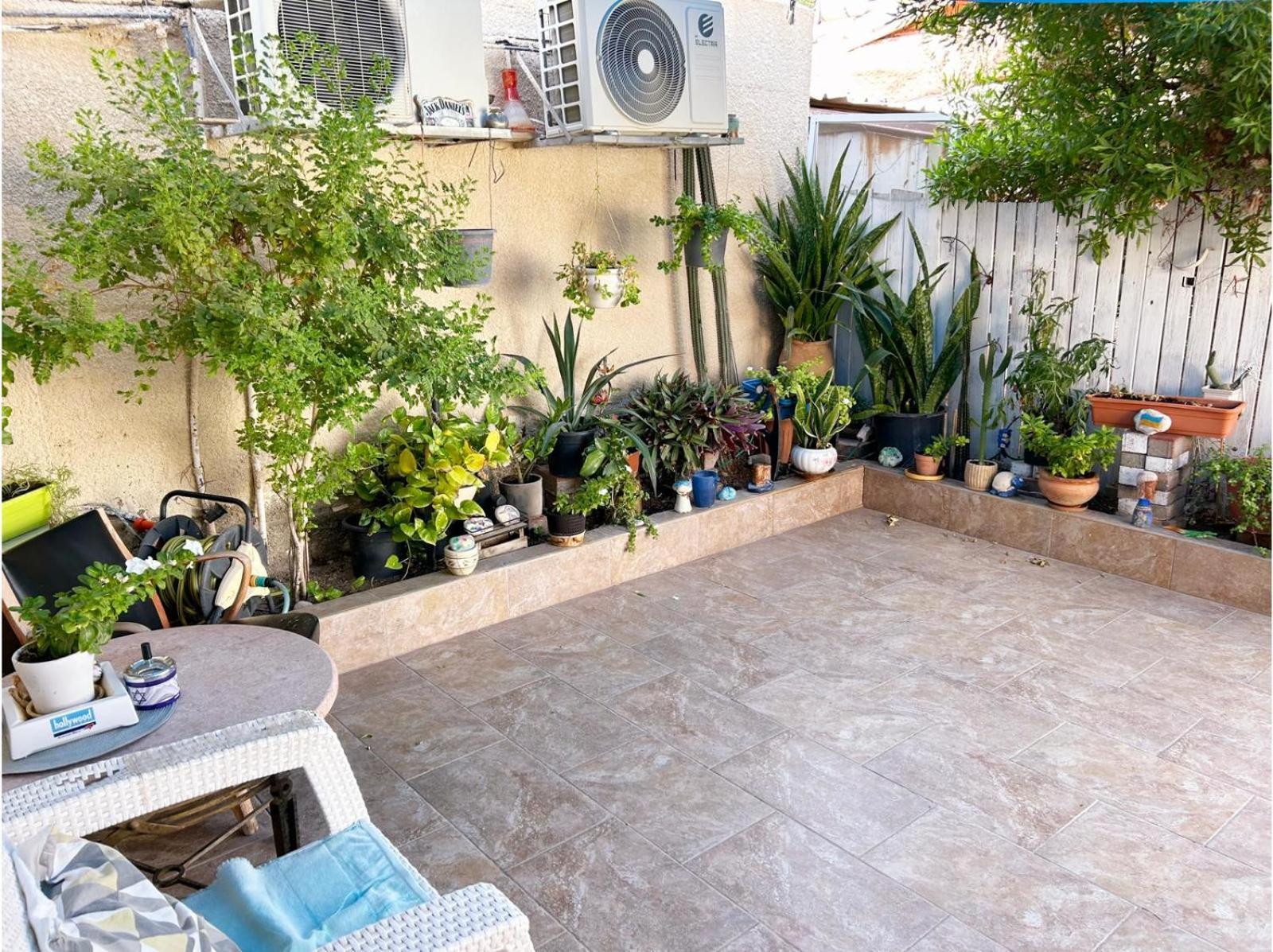 Guy'S Apartment Eilat Esterno foto
